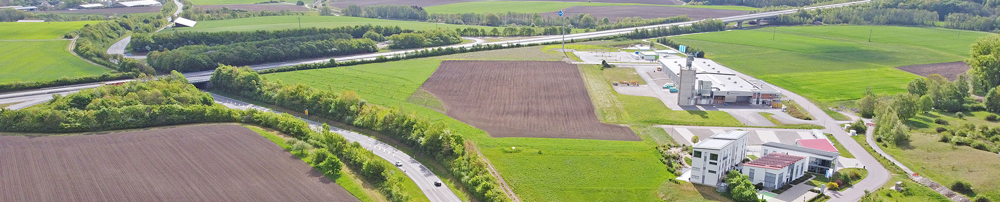 Luftbild des Gewerbeparks Rothenburg und Umland mit Anbindung an die Autobahn A7